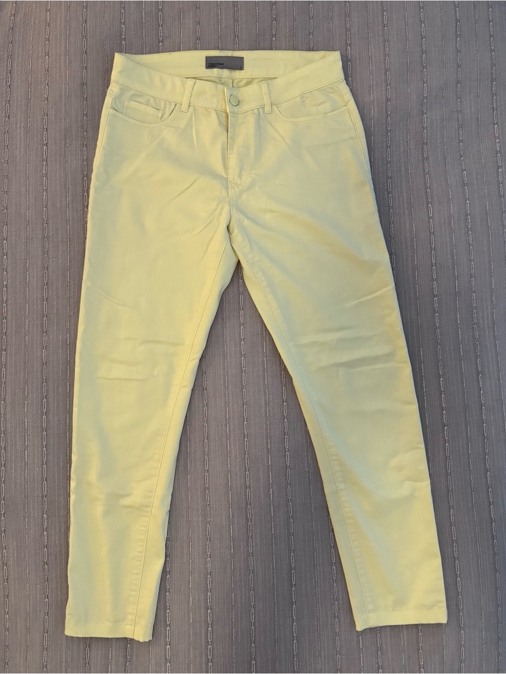 Vero Moda Soft Lemon Straight Leg Jeans